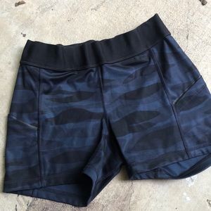lululemon What The Sport short size 8